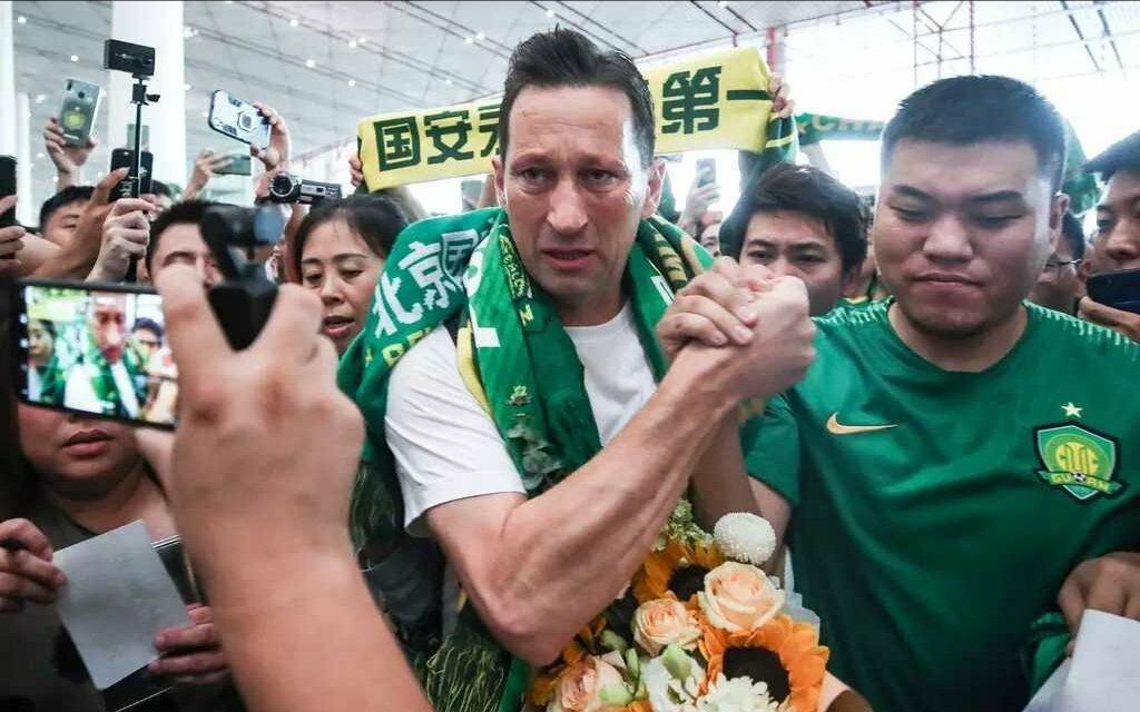 乐鱼体育在线-加时末段体能课后；印第安纳步行者战术微调备战欧超杯；质疑声仍在；数据趋势出现新变化